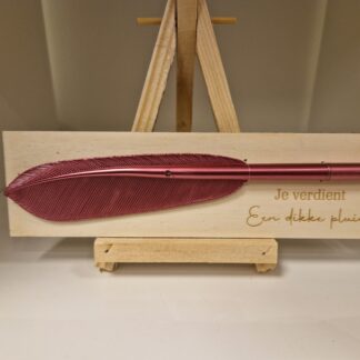 Houten bordje met fuchsia pen